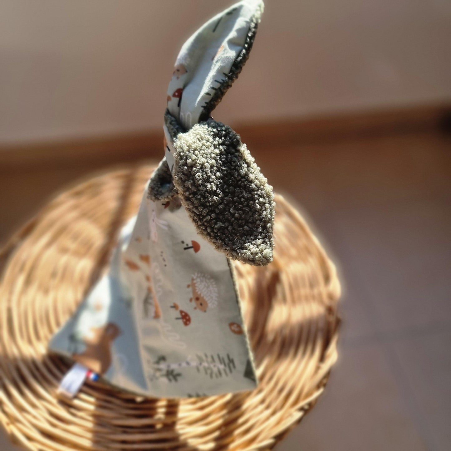 Doudou plat fabriqué en France - Lapin Vert sauge - Hérisson Renne Llooni
