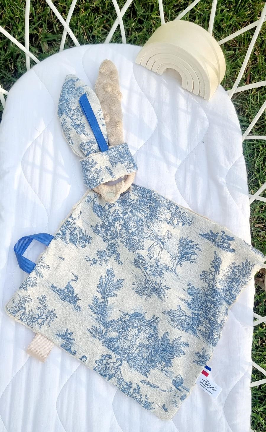 doudou bebe toile jouy bleu couffin