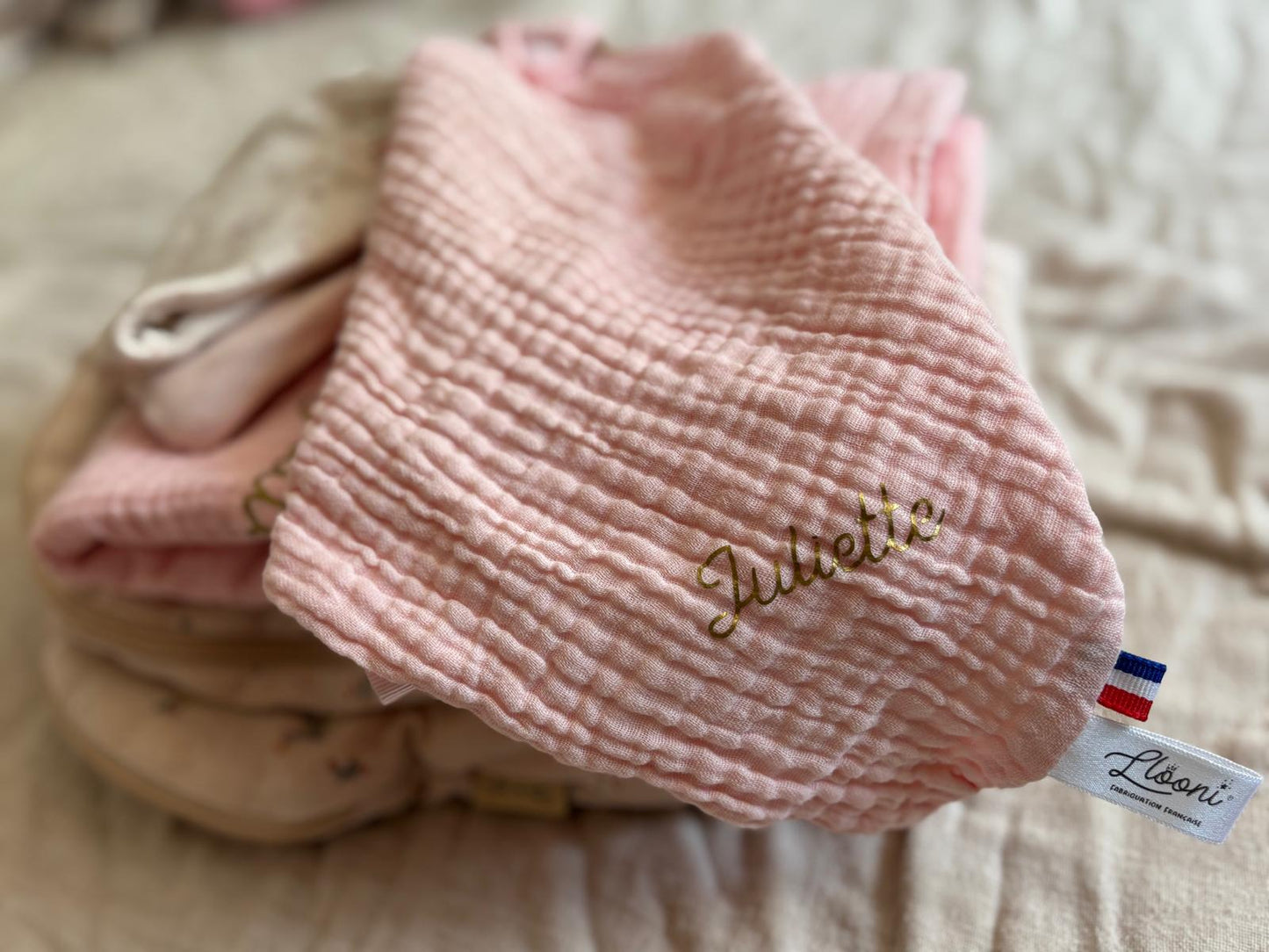 Doudou lapin Personnalisable · Lange Rose layette Llooni