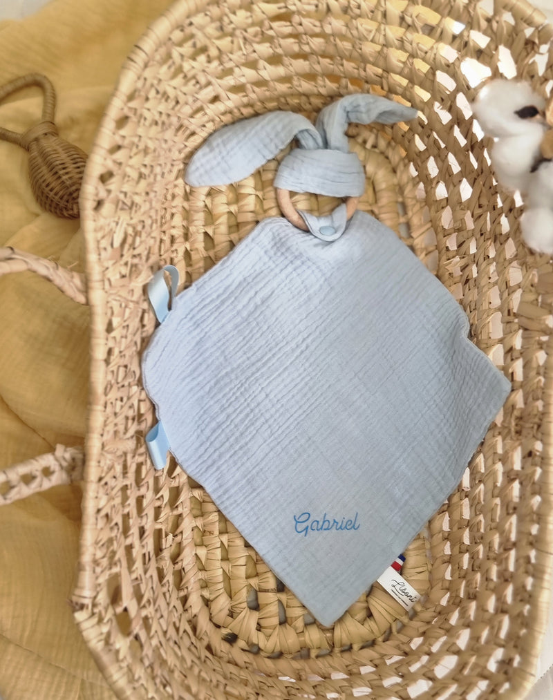 Doudou lange personnalisé avec le prénom Gabriel