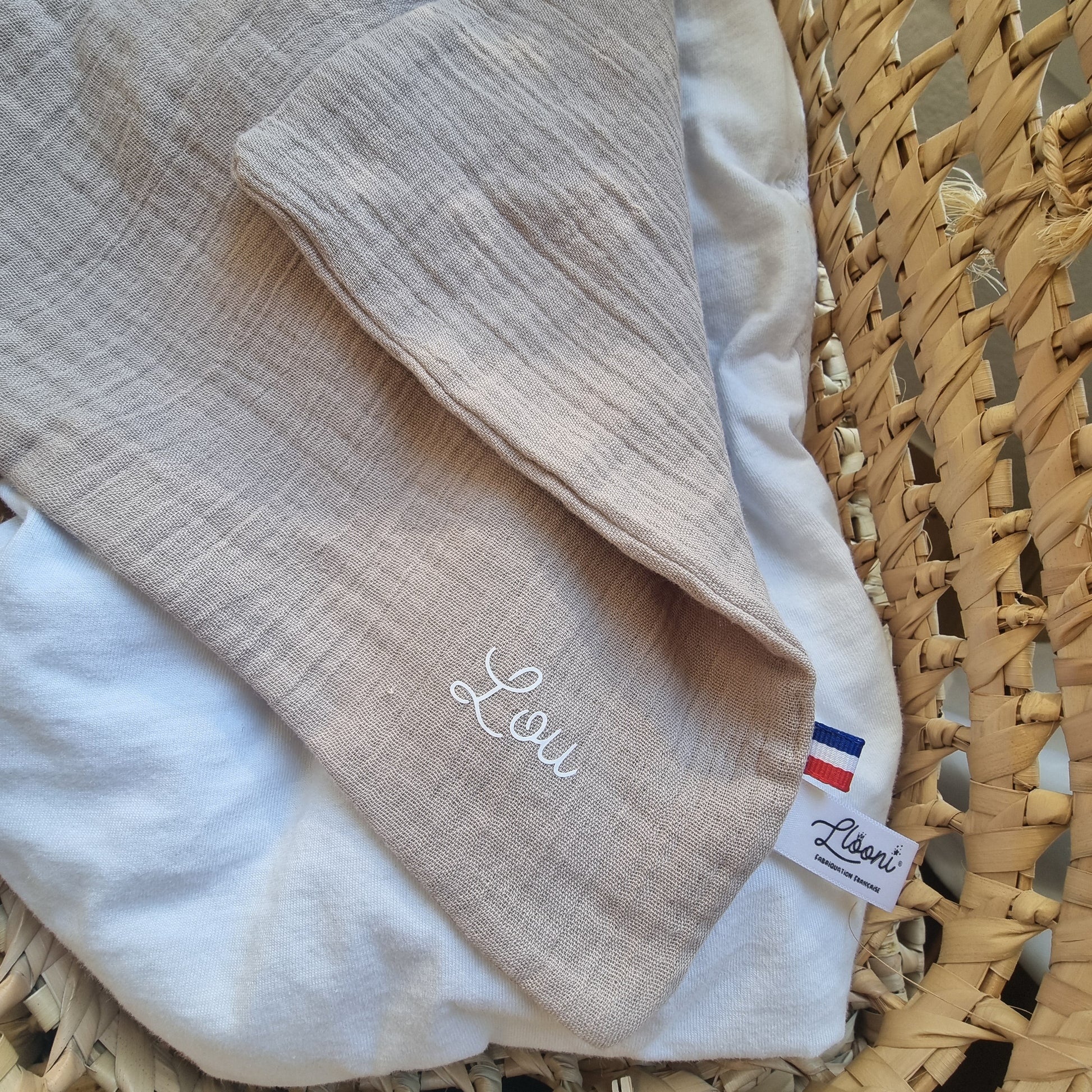 Doudou lapin personnalisable en lange double gaze · Beige Llooni
