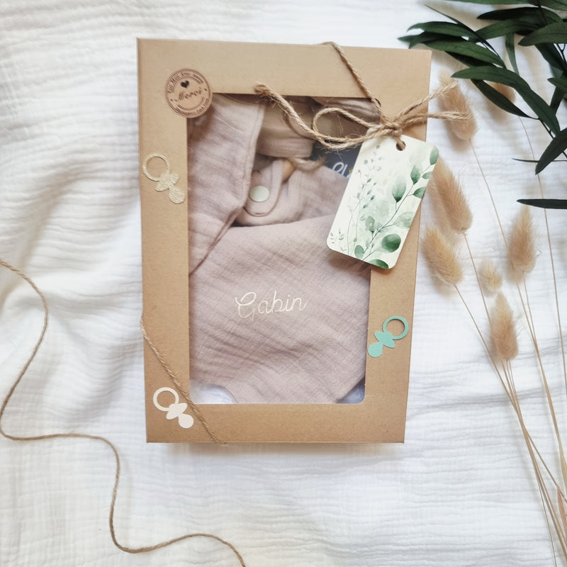 Coffret cadeau Llooni avec doudou personnalisé