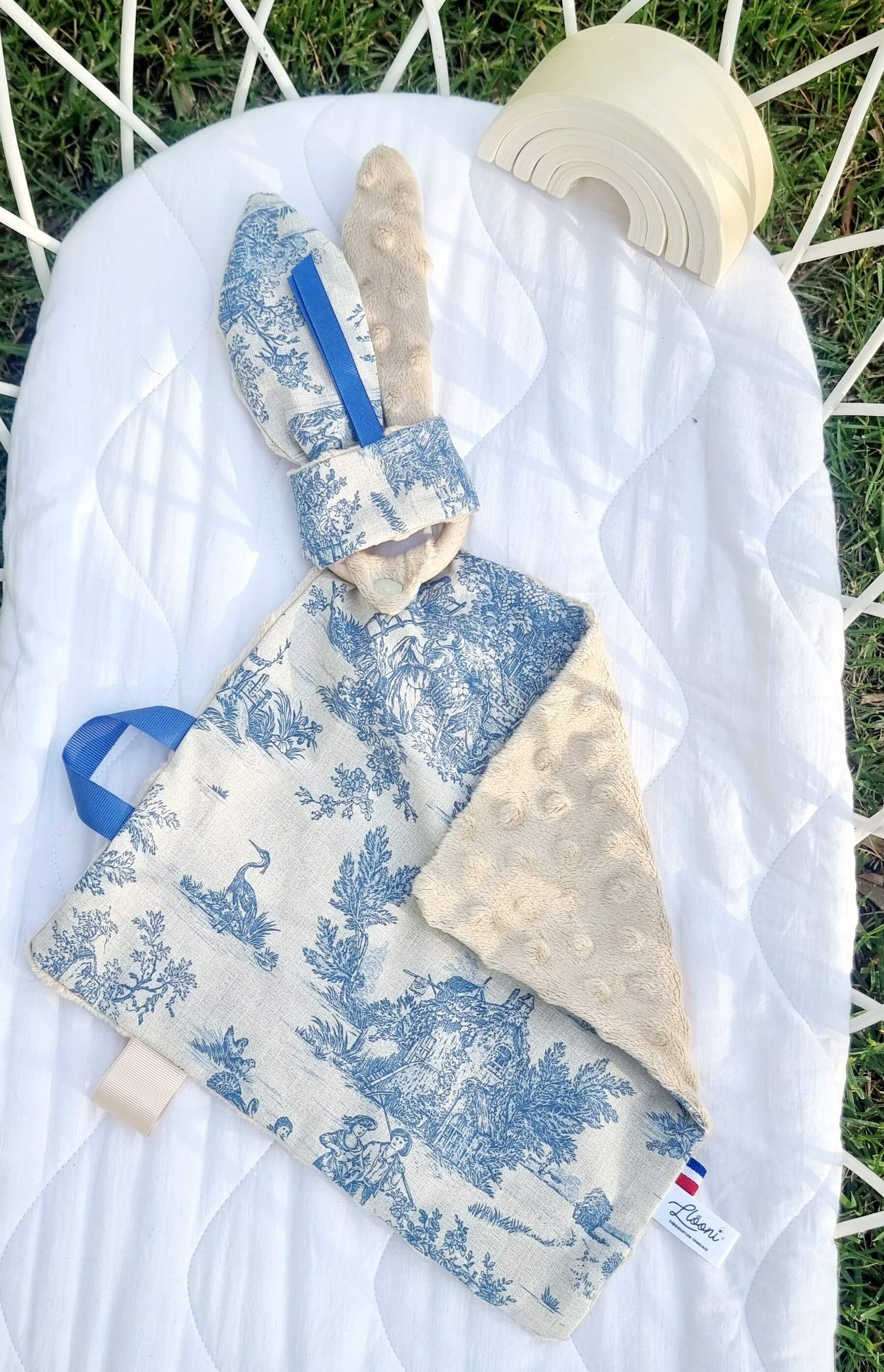 doudou bebe toile Jouy bleu couffin verso