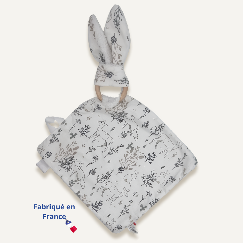 Doudou lapin blanc – imprimé biches & renards Llooni