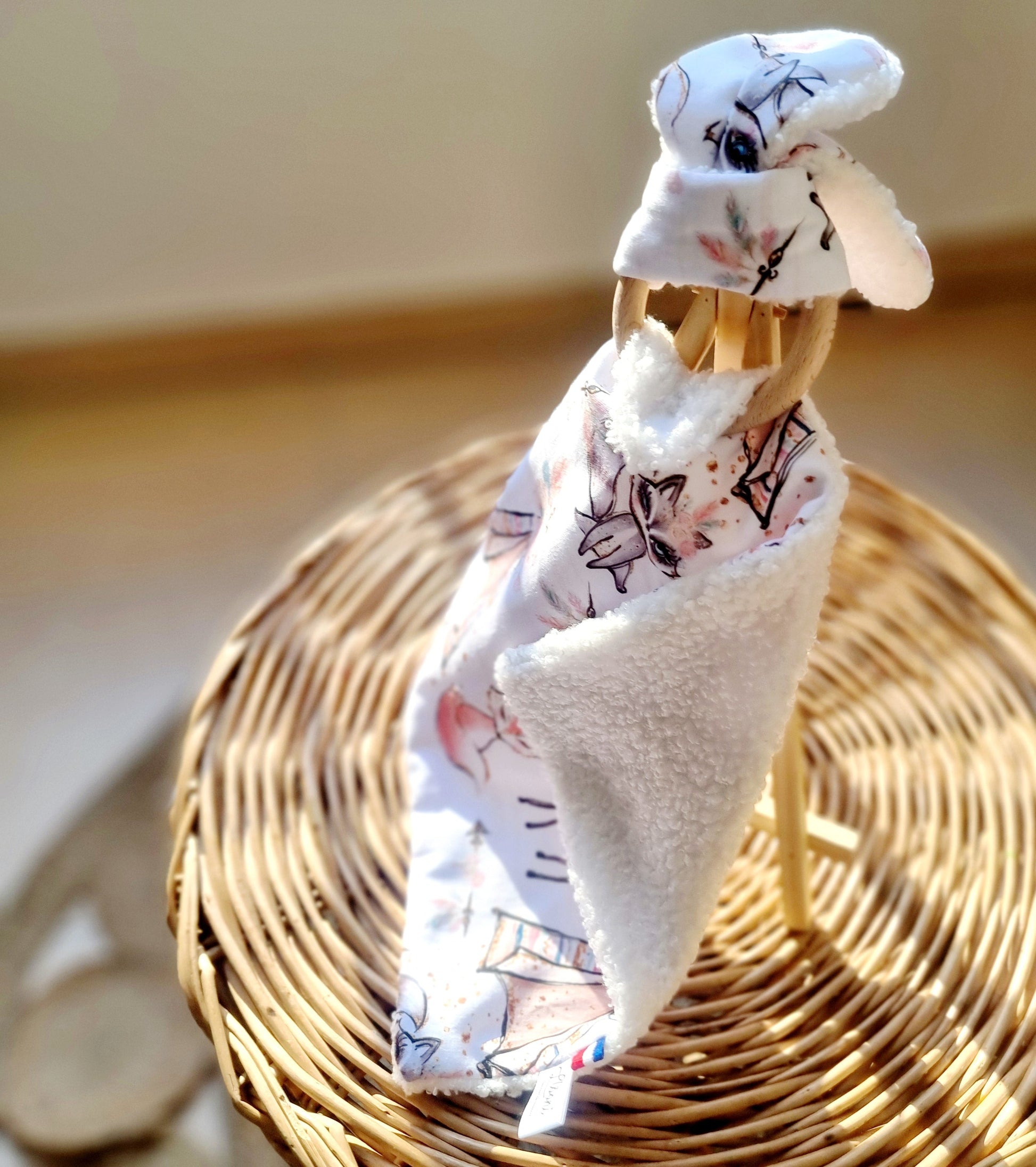 Doudou d'éveil - Peluche lapin Bohème Chic Llooni